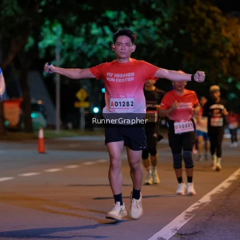 Runner Photo 1829930