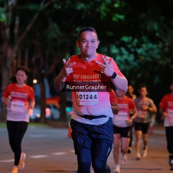 Runner Photo 1829961