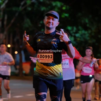 Runner Photo 1830615