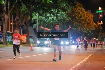 Runner Photo 1830653