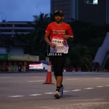 Runner Photo 1830720