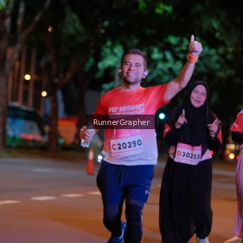 Runner Photo 1830879
