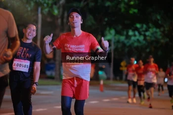 Runner Photo 1830887