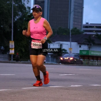 Runner Photo 1831285