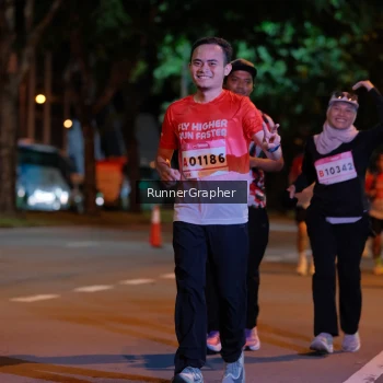 Runner Photo 1831315