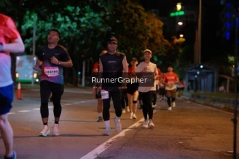 Runner Photo 1831341