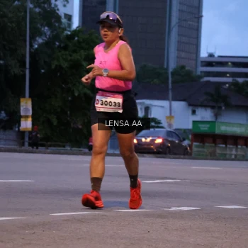 Runner Photo 1831375