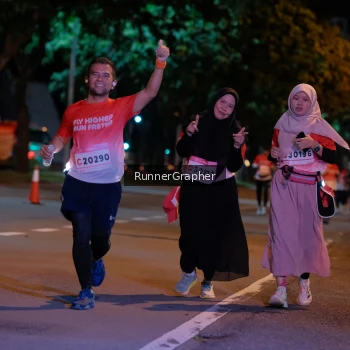 Runner Photo 1831600
