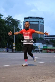 Runner Photo 1831705