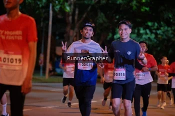 Runner Photo 1831743