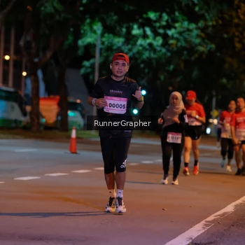 Runner Photo 1832061