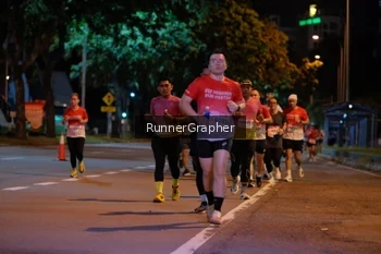 Runner Photo 1832084