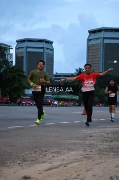 Runner Photo 1832244