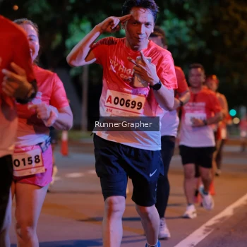 Runner Photo 1832323