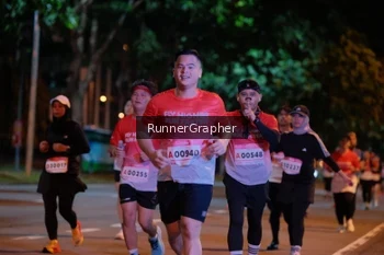 Runner Photo 1832372