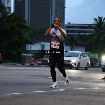Runner Photo 1832418