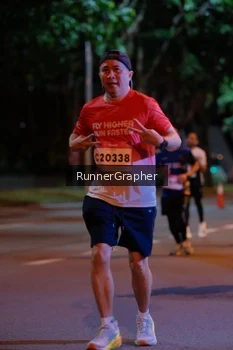 Runner Photo 1832453
