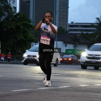 Runner Photo 1832464