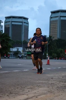 Runner Photo 1832470