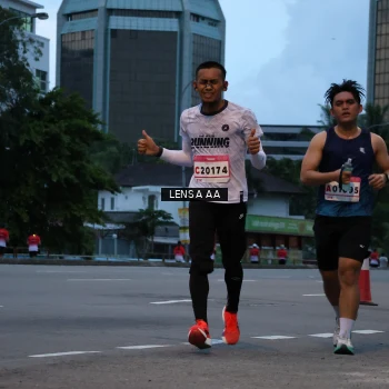 Runner Photo 1832530