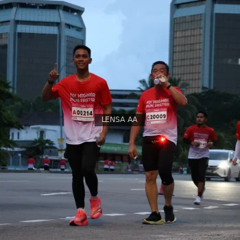 Runner Photo 1832566