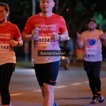 Runner Photo 1832626