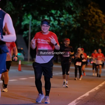 Runner Photo 1832756