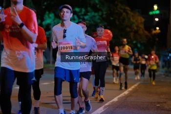 Runner Photo 1832783