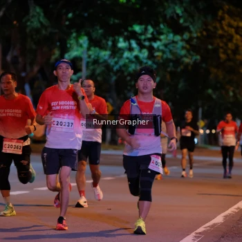 Runner Photo 1832878