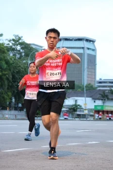 Runner Photo 1832939