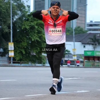 Runner Photo 1833015