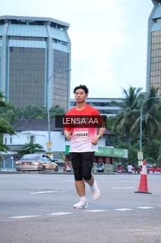 Runner Photo 1833149