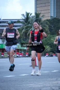 Runner Photo 1833249