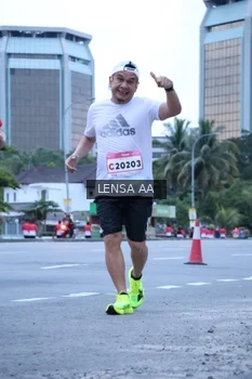 Runner Photo 1833311