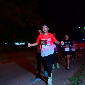 Runner Photo 1833600