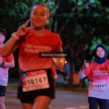 Runner Photo 1833608
