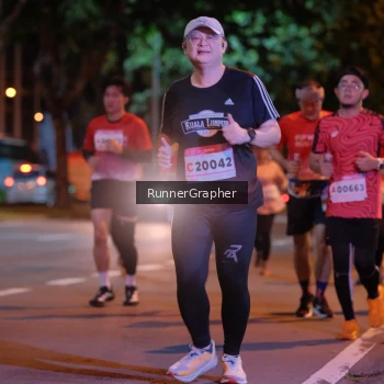 Runner Photo 1833617