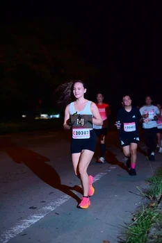 Runner Photo 1833707