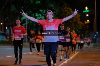Runner Photo 1833832