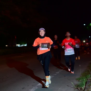 Runner Photo 1833946