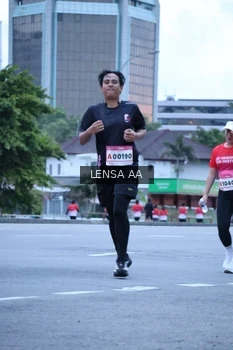 Runner Photo 1834333