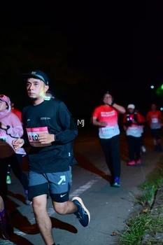 Runner Photo 1834353