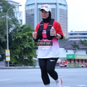 Runner Photo 1834382