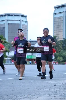 Runner Photo 1834583