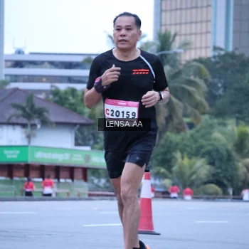 Runner Photo 1834718
