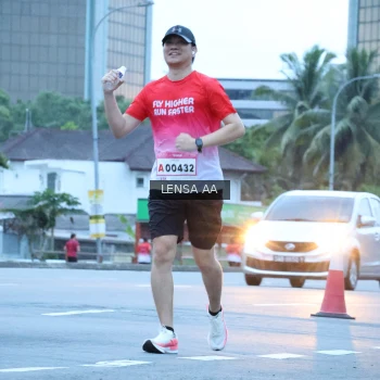 Runner Photo 1835024