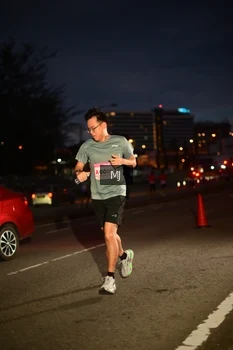 Runner Photo 1835616