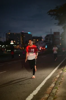 Runner Photo 1835660