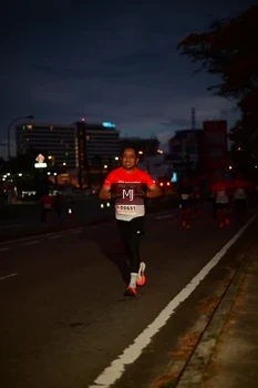 Runner Photo 1835671