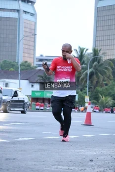 Runner Photo 1835730